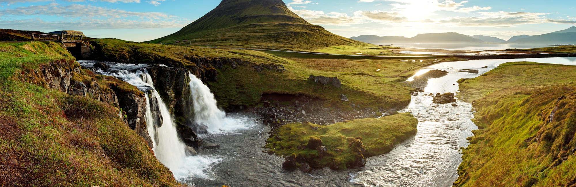 Around Iceland select sailing image